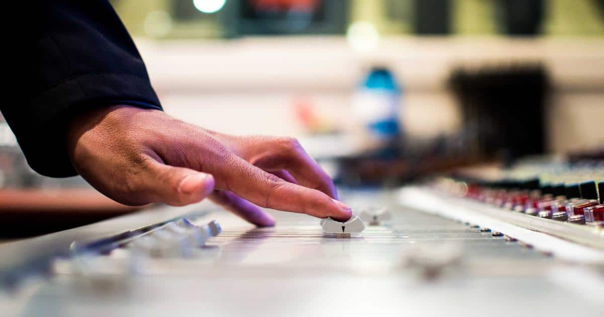 Annuity vs treasury bonds retirement comparison